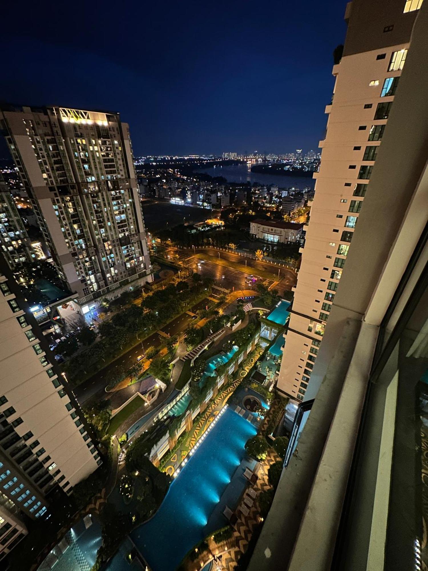 Feliz Luxurry Duplex Apartment Saigon Ho-Chi-Minh-Stadt Exterior foto